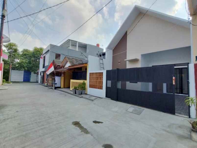 rumah siap huni di taman wisma asri bekasi utara