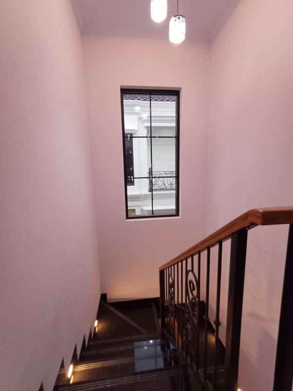 rumah siap huni jagakarsa jakarta selatan