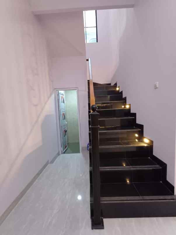 rumah siap huni jagakarsa jakarta selatan