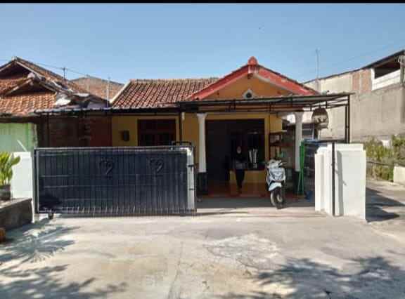 rumah siap huni jalan suratmo manyaran semarang barat