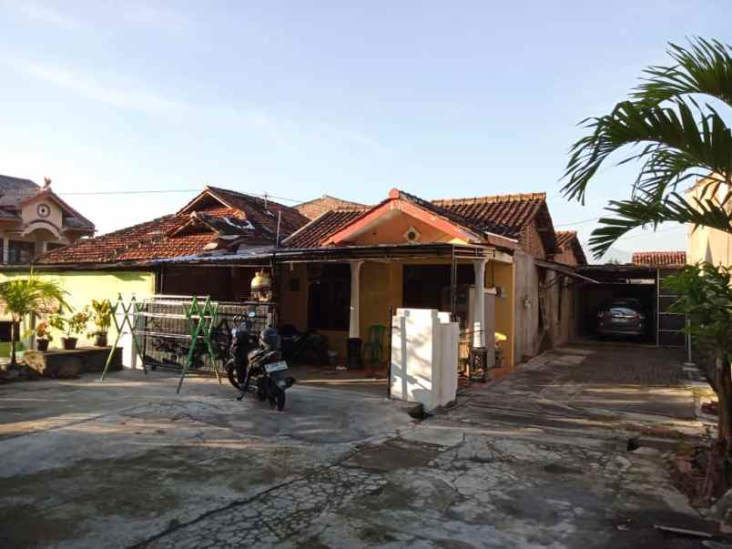 rumah siap huni jalan suratmo manyaran semarang barat