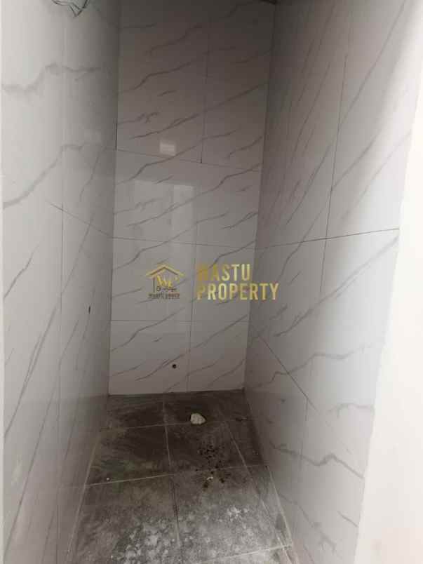 rumah siap huni lokasi strategis utara maguwoharjo