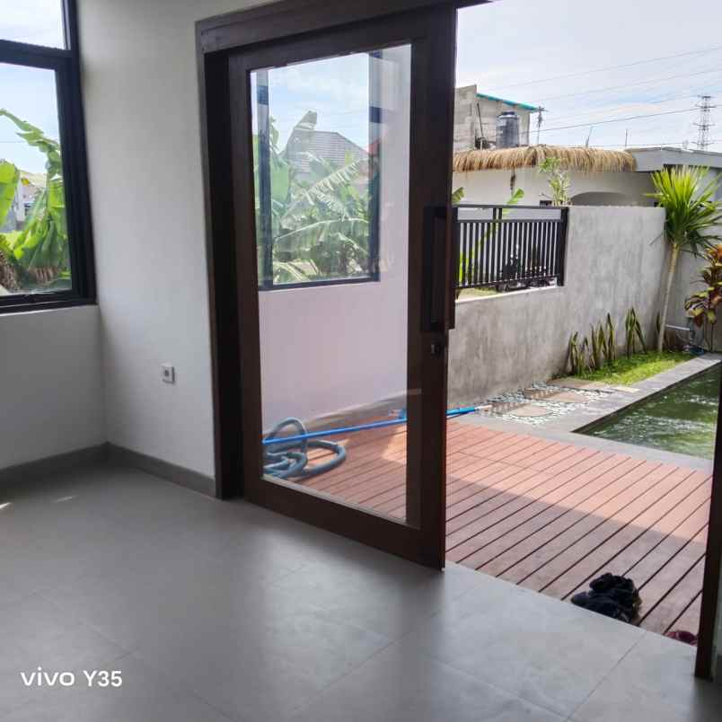 rumah style villa lokasi strategis di area badung bali