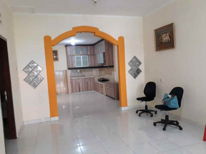 rumah surabaya dijual