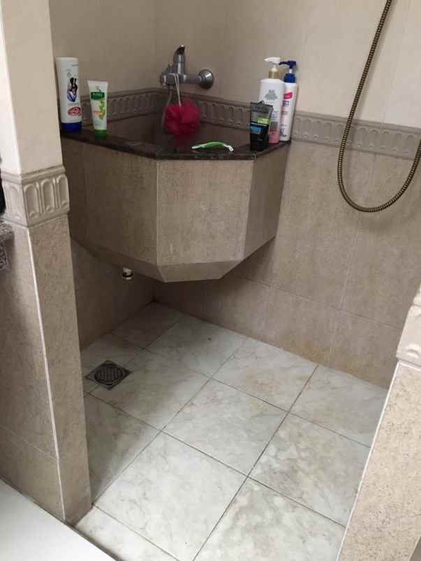 rumah surabaya dijual murah