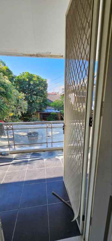 rumah sutorejo prima indah minimalis