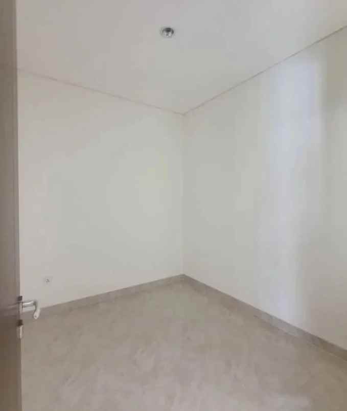 rumah take over murah di lavon swancity tangerang