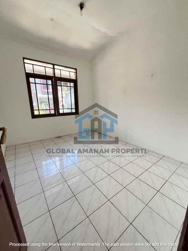 rumah terawat komplek cibabat cimahi siap huni