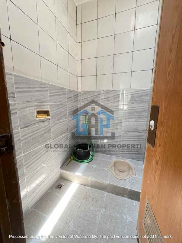 rumah terawat komplek cibabat cimahi siap huni