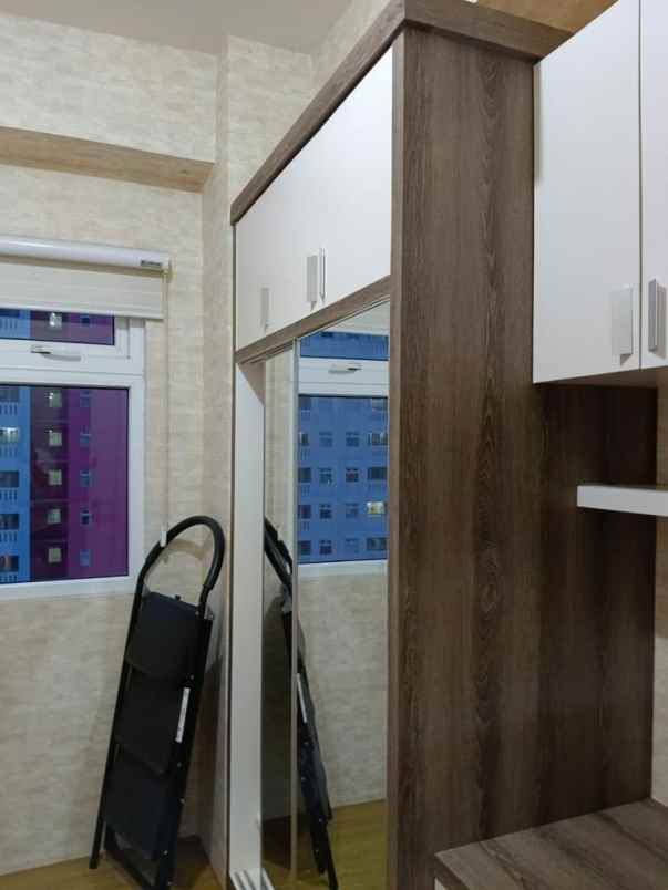 sewa apartemen 2 kamar furnish di green pramuka city