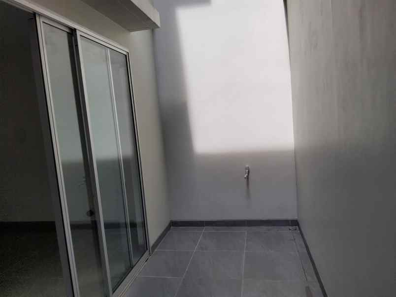sewa rukan marina bay kawasan komersial di pik 2