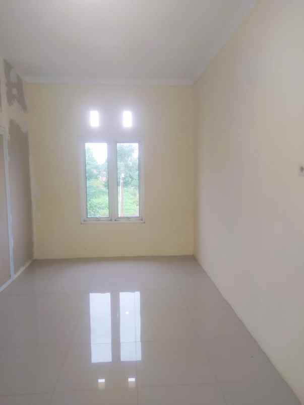 sewa rumah mewah di dalam perumahan daerah mulawarman