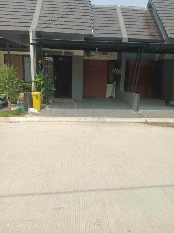 sewa rumah mutiara gading city bekasi siap huni c0653