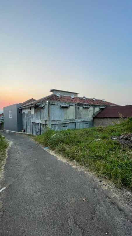 tanah daerah kedamaian strategis