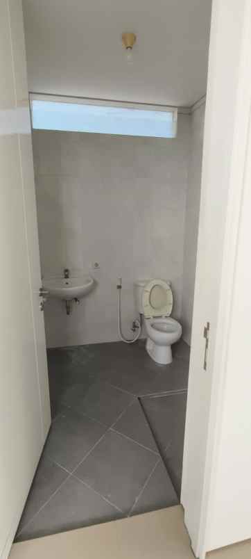 turun harga rumah royal residence 2 lantai bonus ac