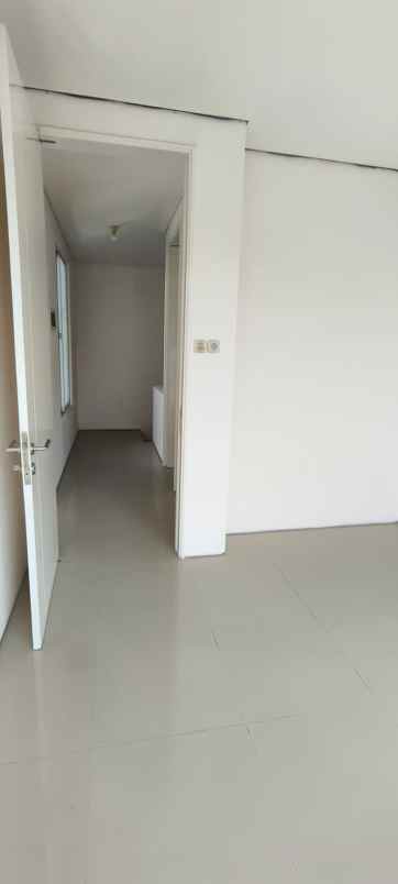 turun harga rumah royal residence 2 lantai bonus ac