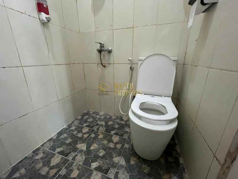 villa modern tanah luas view cantik di jakal km 10