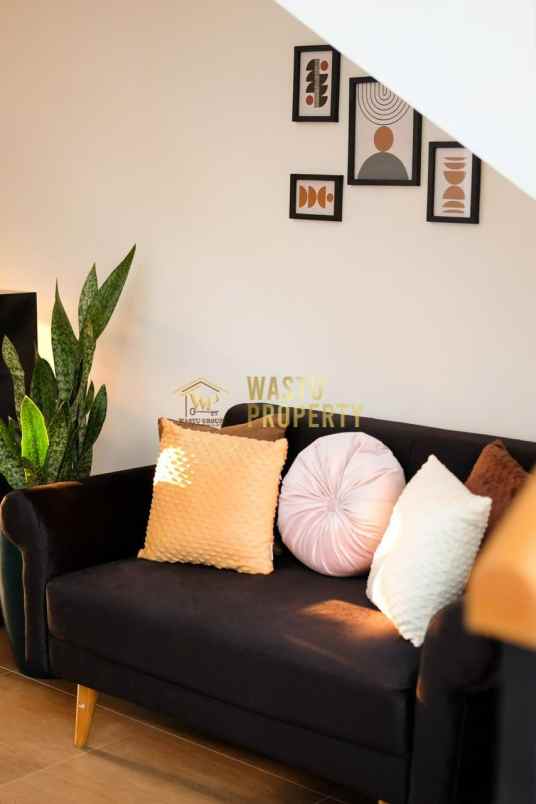 villa private pool 2 lantai di palagan ngaglik sleman