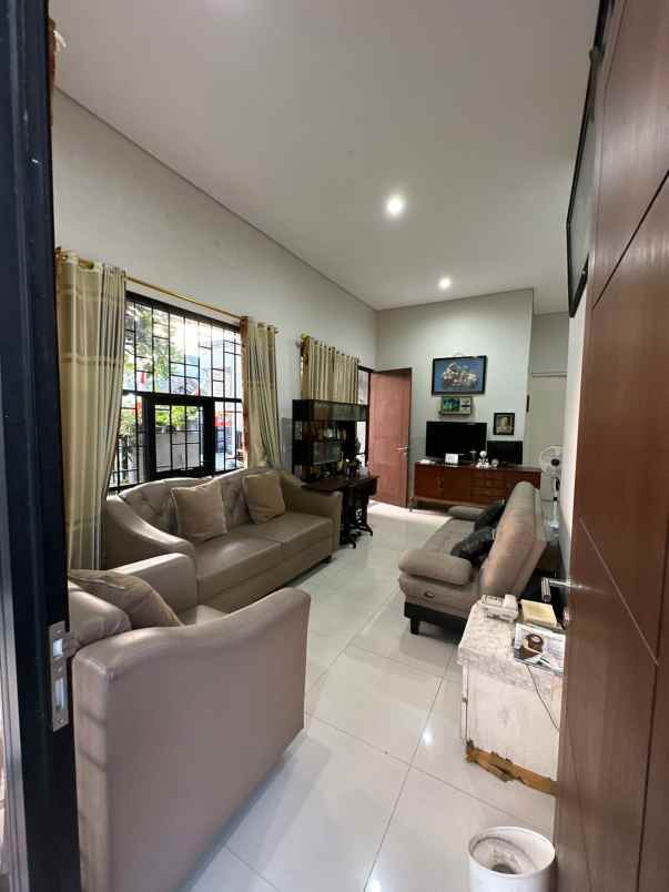 wiguna rumah hook dan toko lebar 11 bentuk ngantong