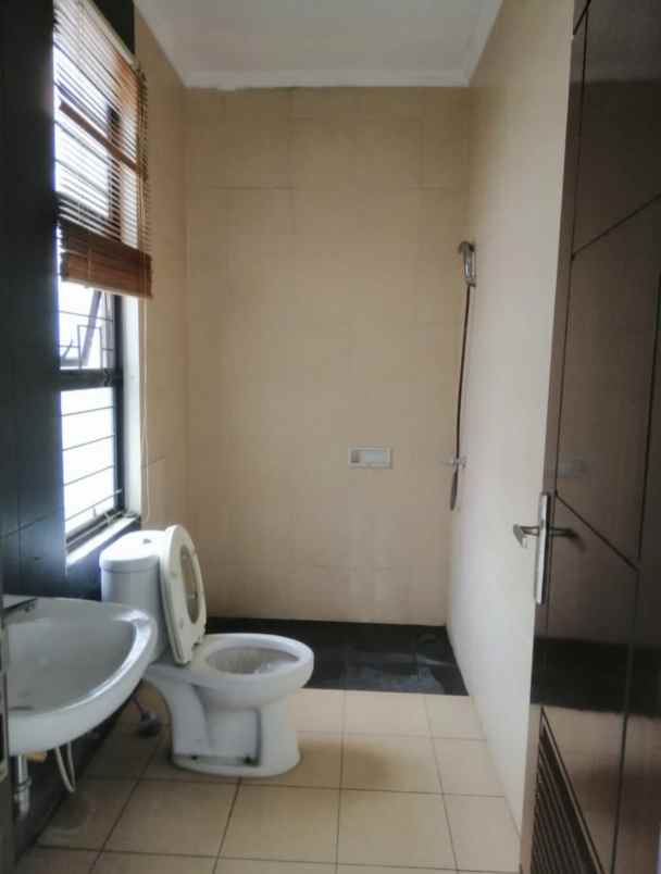 year end sale legenda wisata cibubur