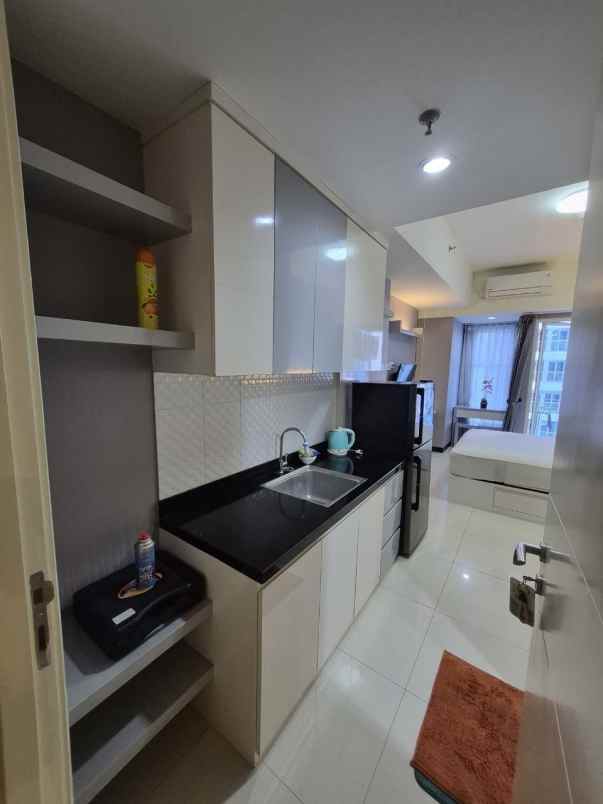 apartemen pcm tower amor view pool hadap selatan