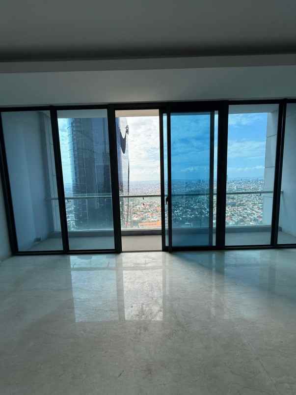 apartemen the voila private lift