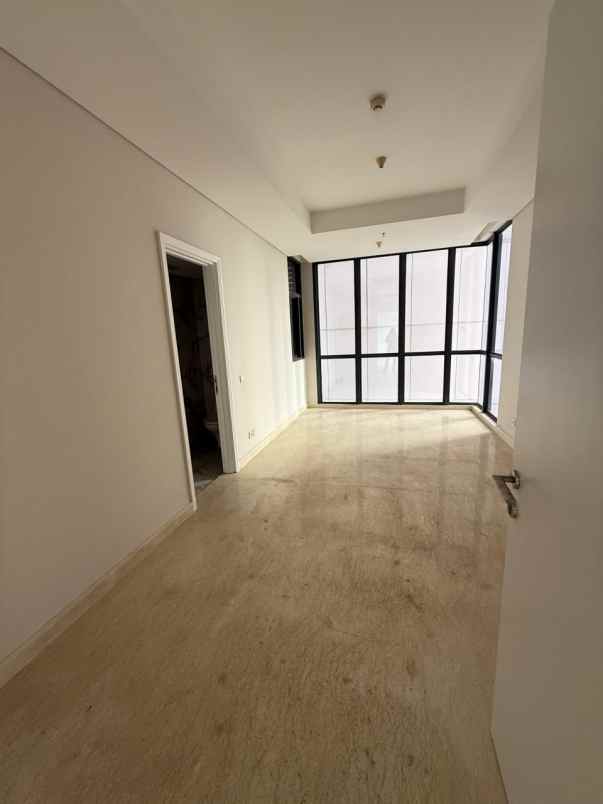 apartemen the voila private lift