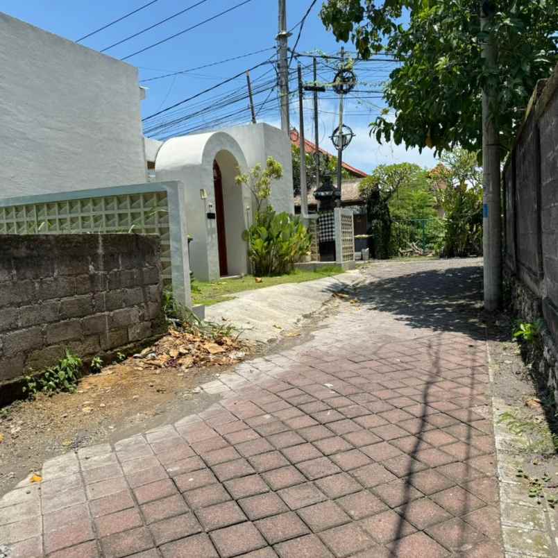 dijual 3 are jl tumbak bayuh pererenan mengwi badung