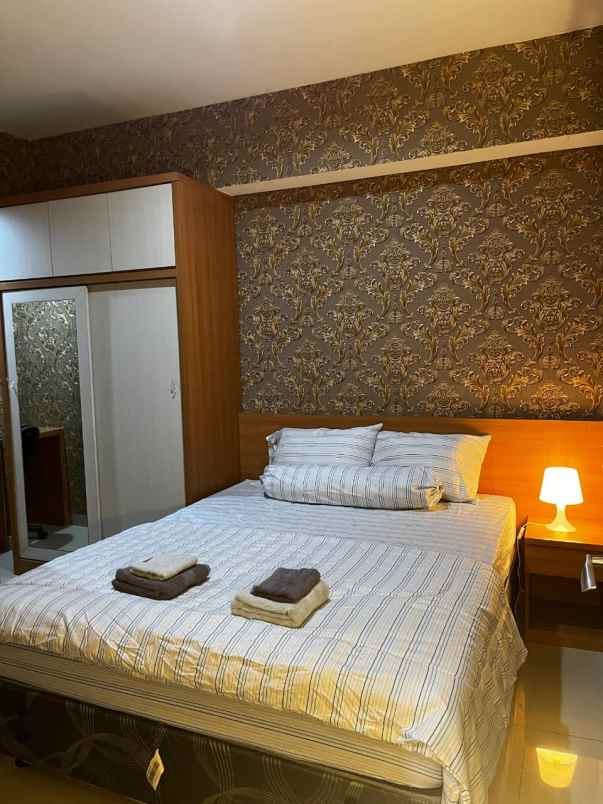 dijual apartemen jalan ahmad yani 176 178 60235