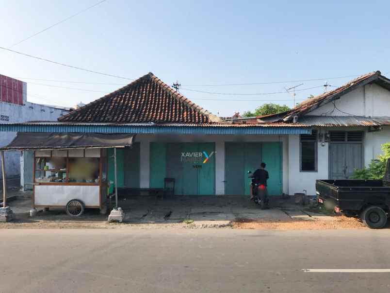 dijual bangunan daerah bugis sumbawa besar rumah usaha
