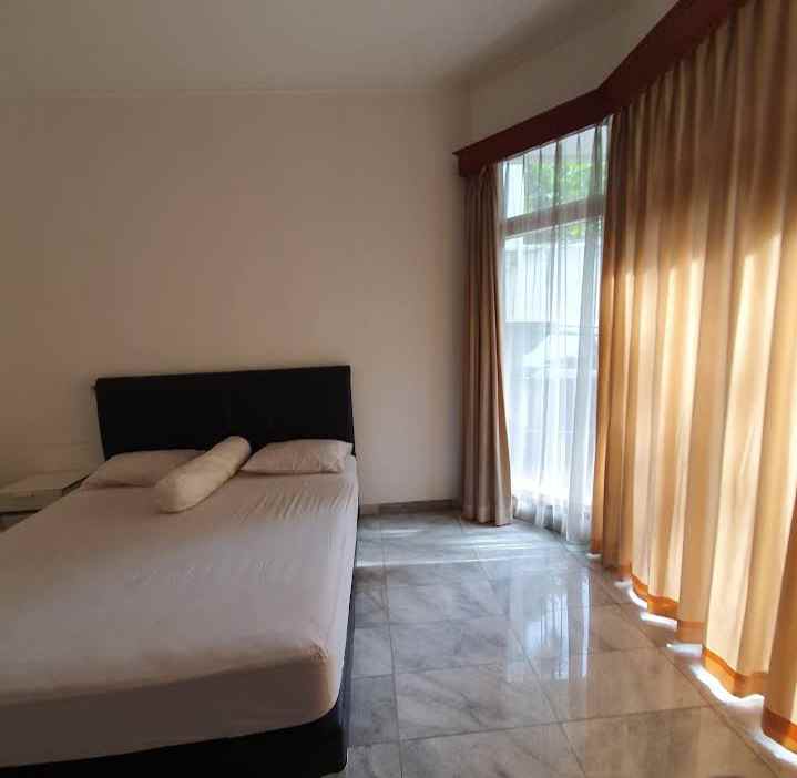 dijual beserta bangunan dibawah njop