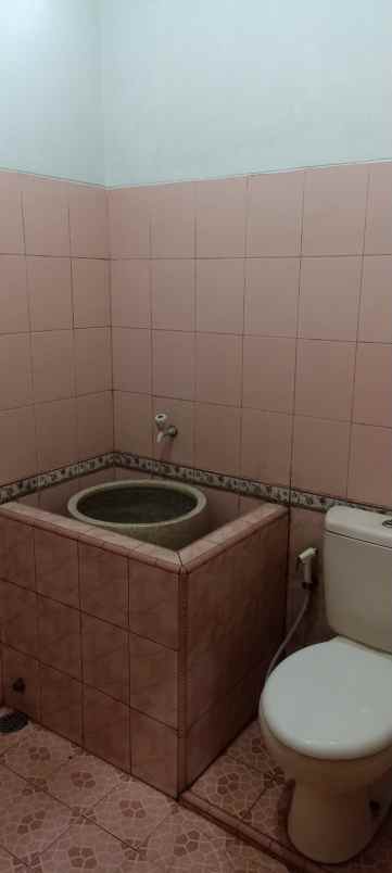 dijual butuh rumah luas dan murah di grogol limo depok