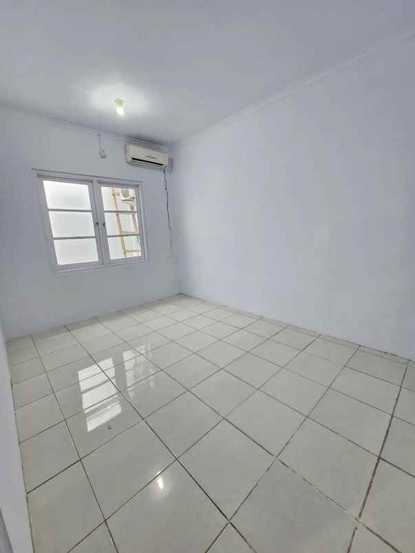 dijual cepat rumah siap huni di kota wisata cibubur