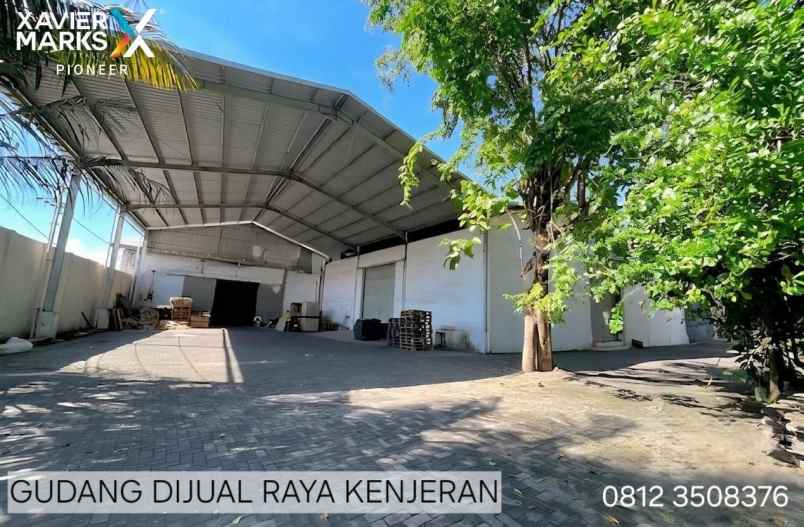 dijual di raya kenjeran surabaya timur
