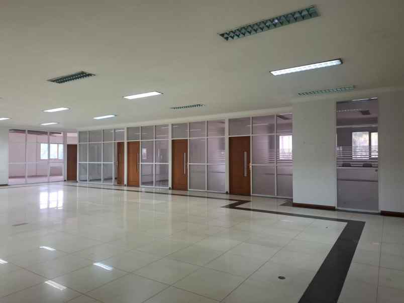 dijual disewa gudang di kawasan industri pulogadung