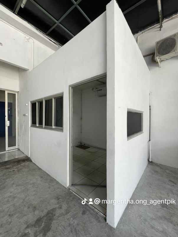 dijual gudang elang laut sit 1 pik hadap selatan