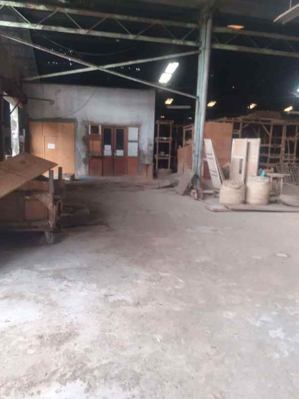 dijual gudang simongan semarang barat