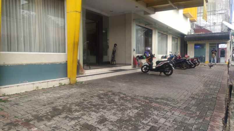 dijual hotel jl ks tubun palmerah