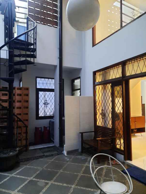 dijual kost antapani kidul kec