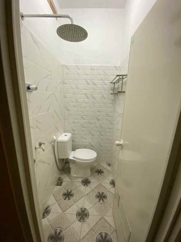 dijual kost di pamularsih semarang