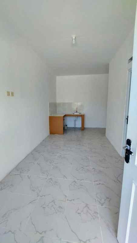 dijual perumahan dan kios karawang