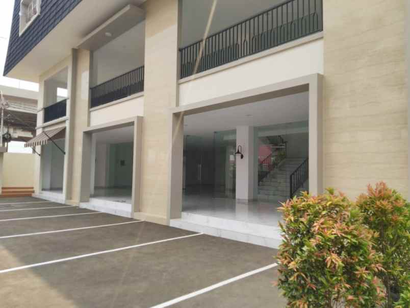 dijual ruko gudang kantor cipinang melayu