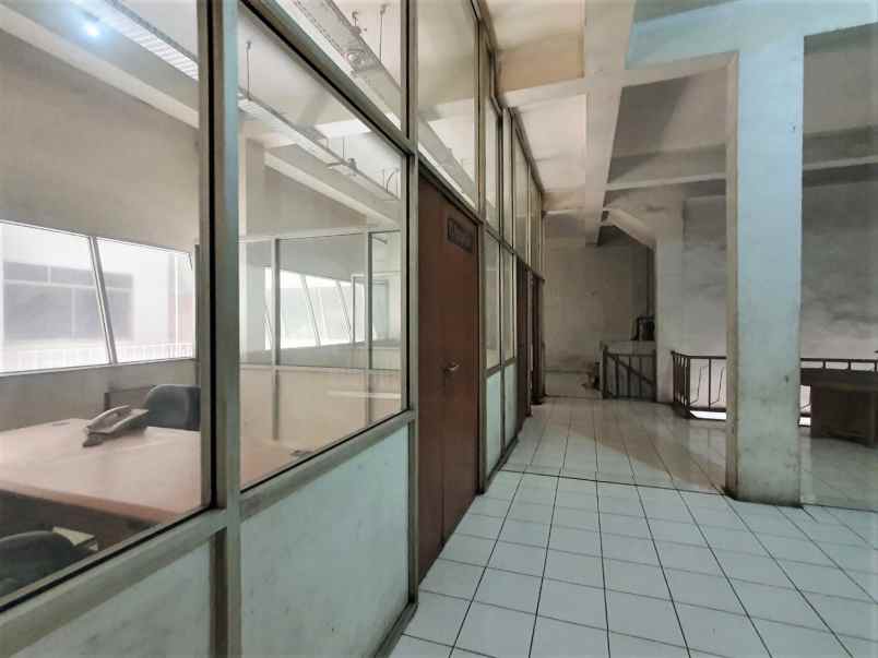 dijual ruko gudang kantor jalan dewi sartika cawang