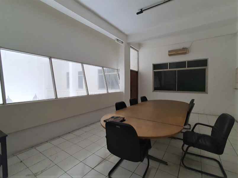 dijual ruko gudang kantor jalan dewi sartika cawang