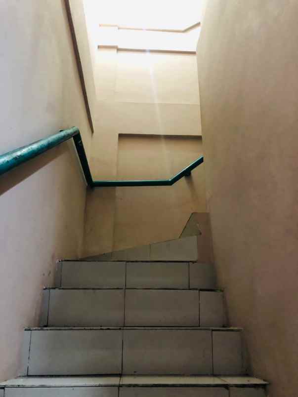 dijual ruko gudang kantor jalan maluku teuku umar