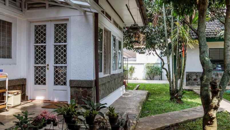 dijual ruko gudang kantor jln dipati ukur bandung