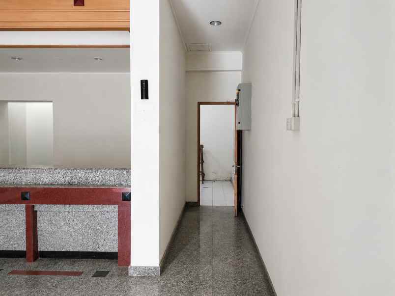 dijual ruko gudang kantor lemah wungkuk cirebon jawa