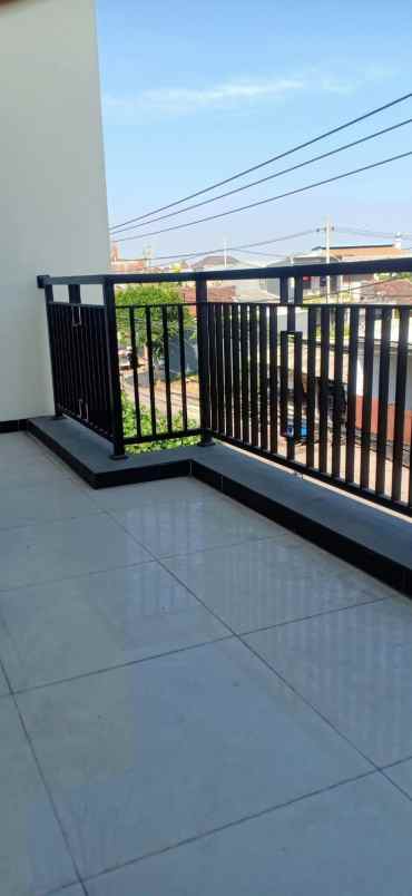 dijual ruko gudang kantor medokan