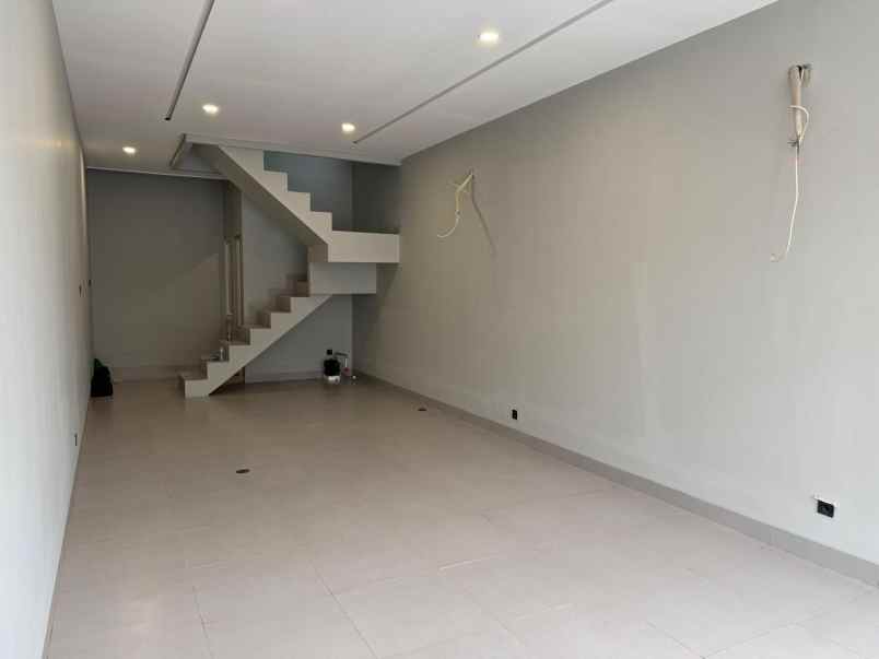 dijual ruko gudang kantor muara karang pluit