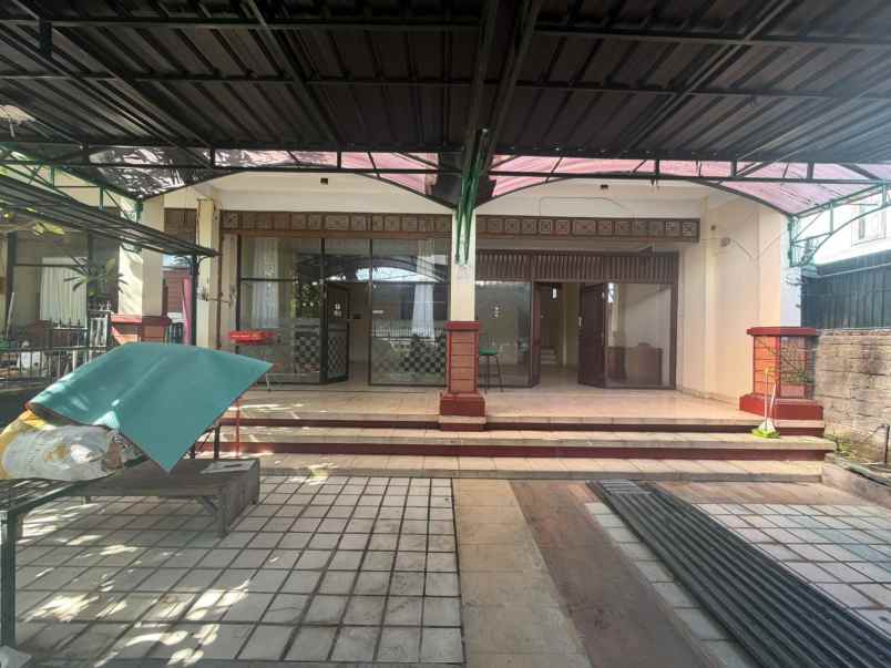 dijual ruko lokasi jalan utama anyelir denpasar timur